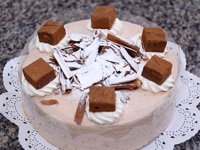 ミルクチョコのケーキ