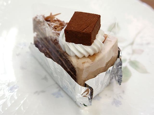 ミルクチョコのケーキ